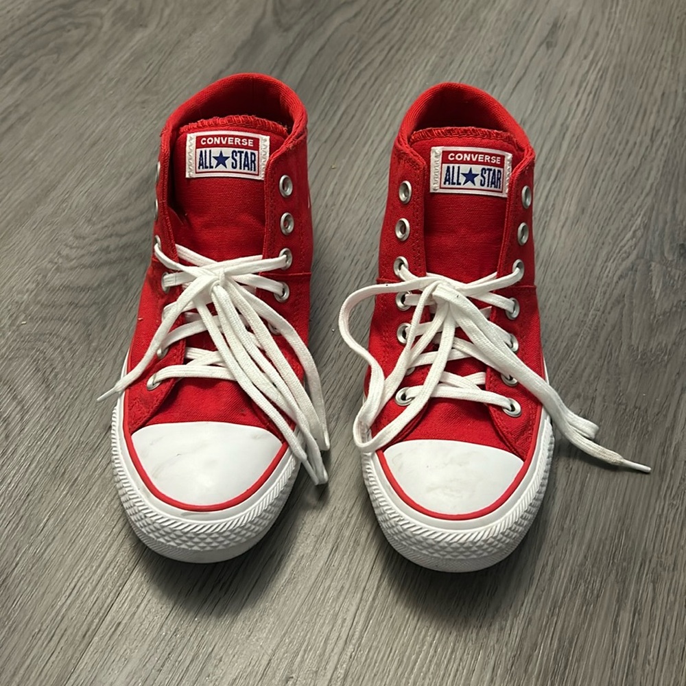 Red high top converse size 9